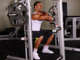 Приседания со штангой на груди в Смите